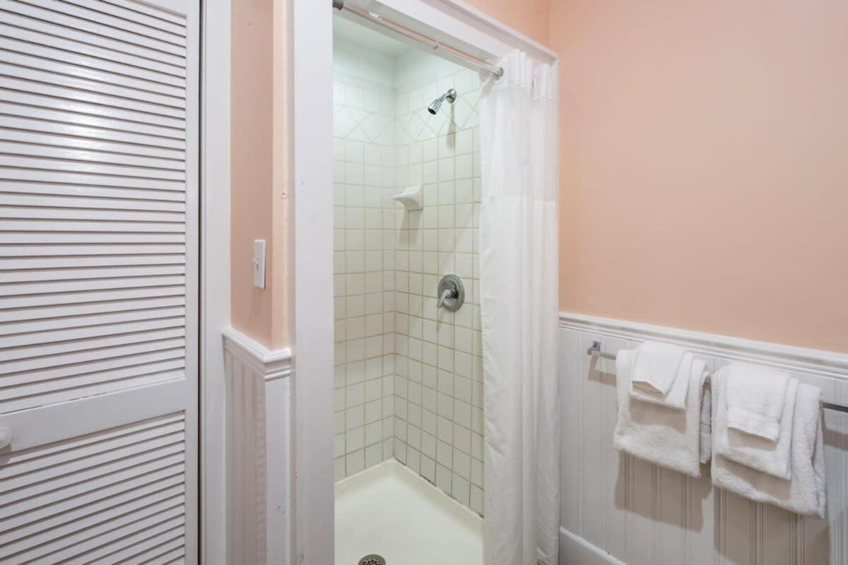 Bananas Foster Guesthouse Key West Dış mekan fotoğraf