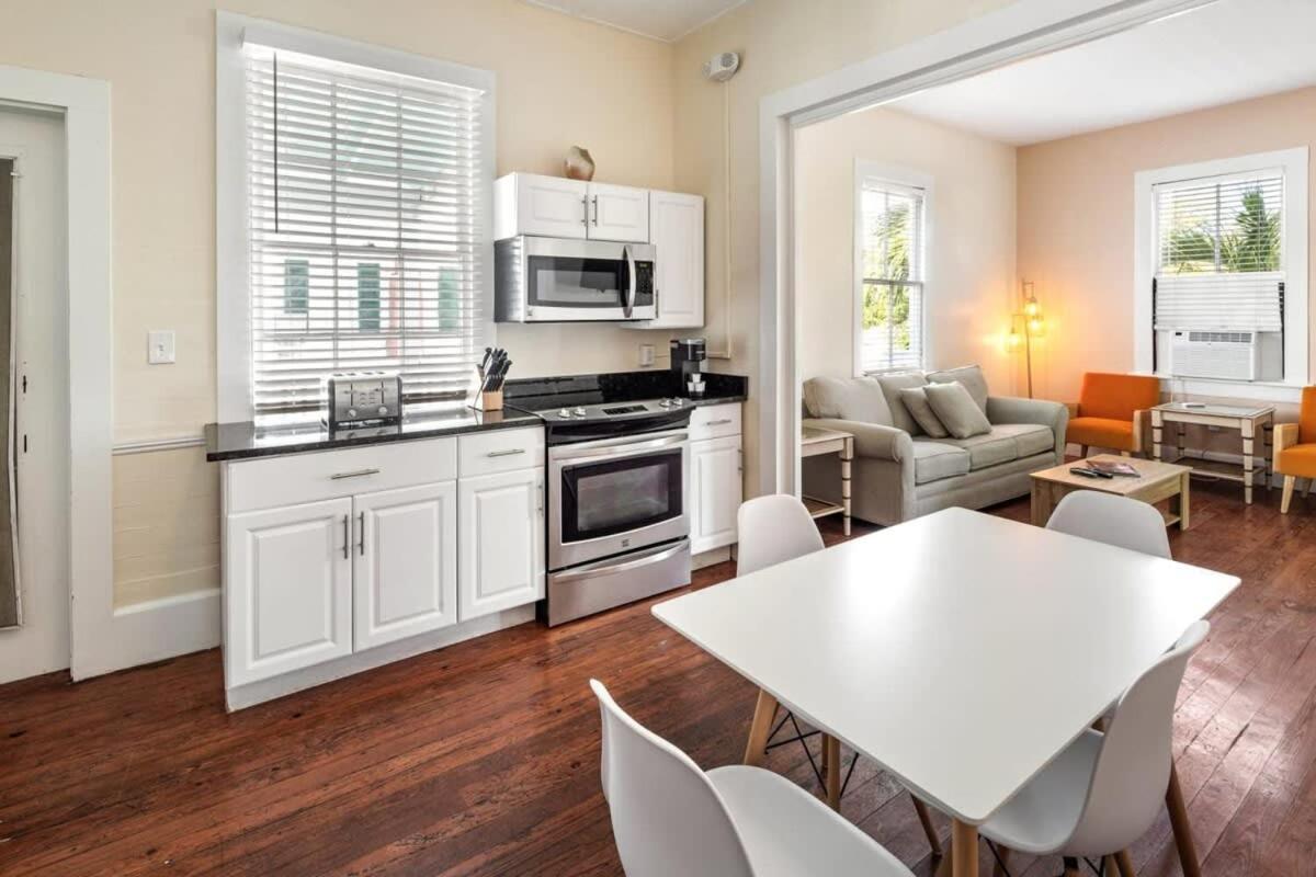 Bananas Foster Guesthouse Key West Dış mekan fotoğraf