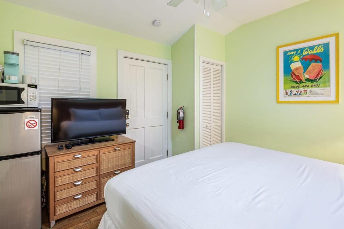 Bananas Foster Guesthouse Key West Dış mekan fotoğraf